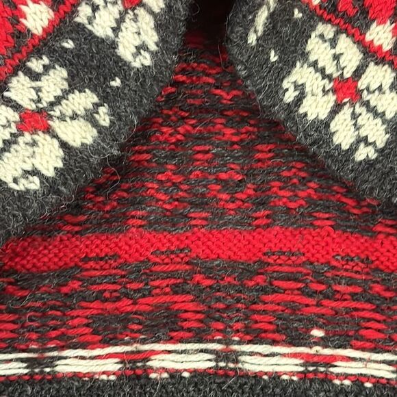 DALE of NORWAY Sweater Luxury Wool Nordic Ski Pewter Clasp Sz Small - Picture 13 of 13